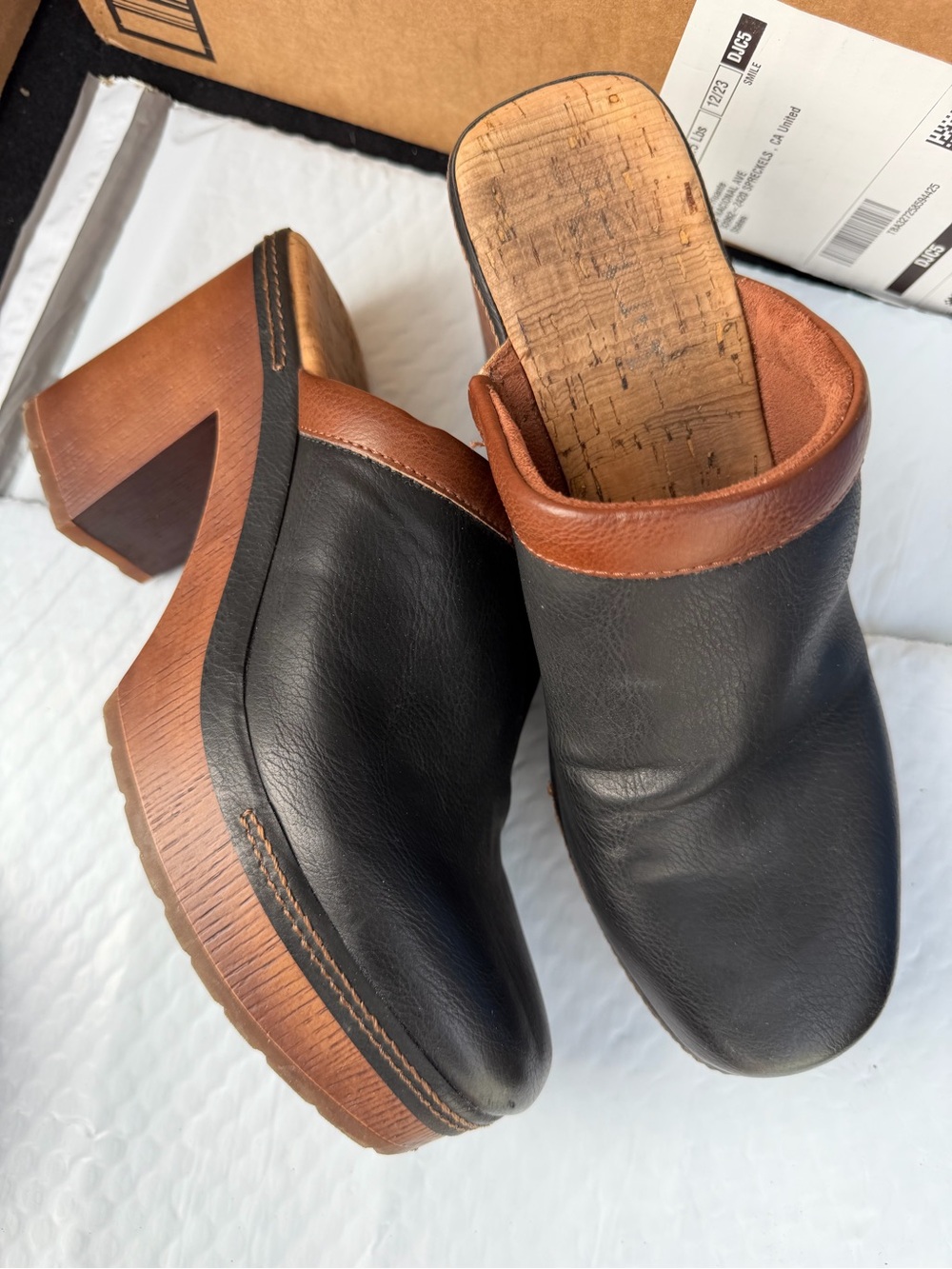 KORK-EASE Black and Brown Leather Clog Heels - Women’s Slip-On Dress Shoe Size 8